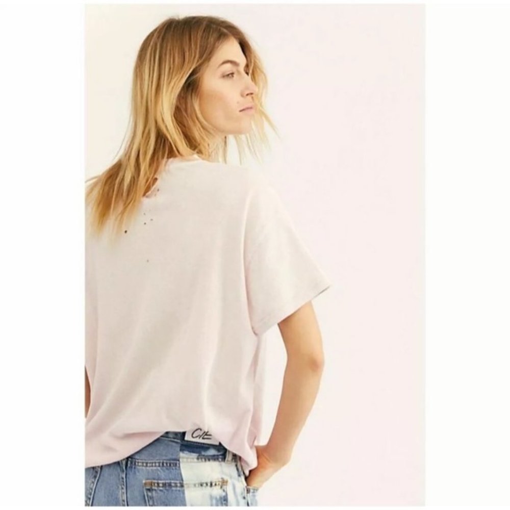 NWT Free People Lucky Distressed Oversized Pocket Crew Tee Shirt Lavender Medium - Picture 3 of 10